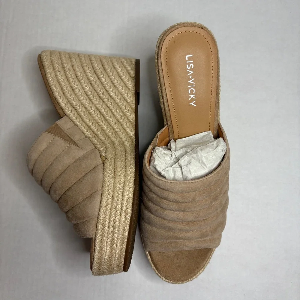 Lisa Vicky stylish comfortable